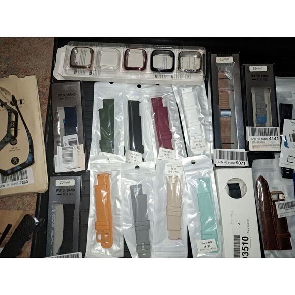 NIB-LOT Bundle of 40 New Watch Bands 20mm-38mm of Overstock from Europe - Picture 5 of 15